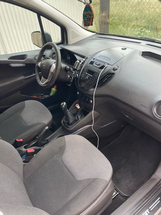 Ford Tourneo Courier 2016