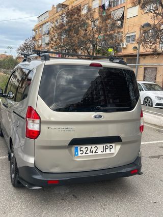 Ford Tourneo Courier 2016