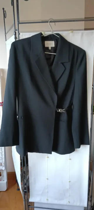 Traje Falda y Chaqueta Mango Gris oscuro