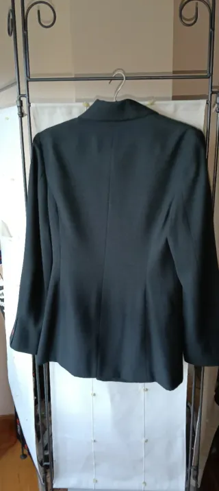 Traje Falda y Chaqueta Mango Gris oscuro