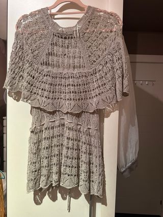 Top de punto con volante