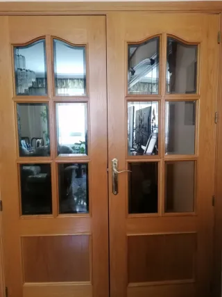 Puertas de madera para vivienda