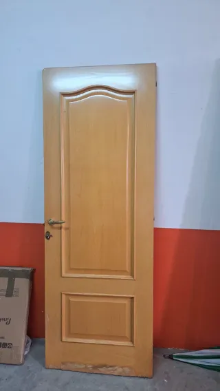 Puerta de madera
