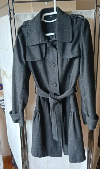 Abrigo paño entallado gris marengo