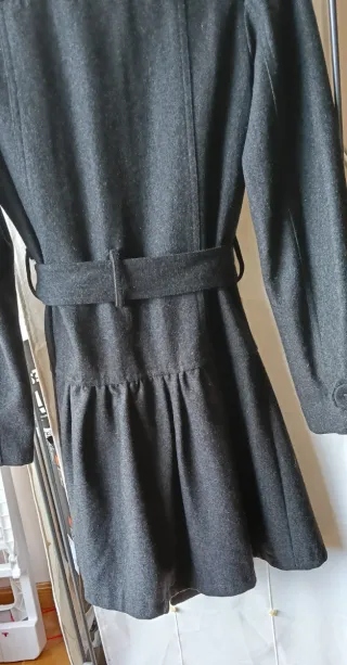 Abrigo paño entallado gris marengo