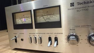 Amplificador Technics SU 7700 Plata/Negro