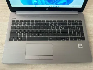 Portatil hp a estrenar