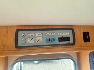 Autocaravana perfilada 2003