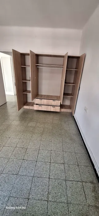 Armario modular madera color beige/marrón