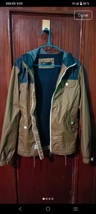 CAZADORA IMPERMEABLE