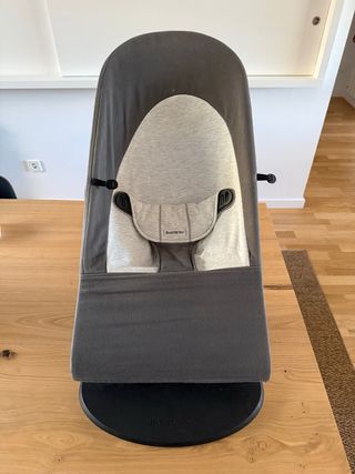 Hamaca Babybjorn gris como nueva