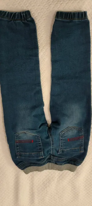 Pantaloni jeans bimbo con toppe