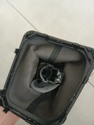 Pomo cambio Kia Río 4