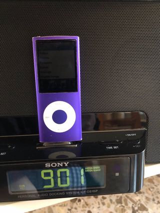 iPod Nano 4ª Gen Morado 8 gb