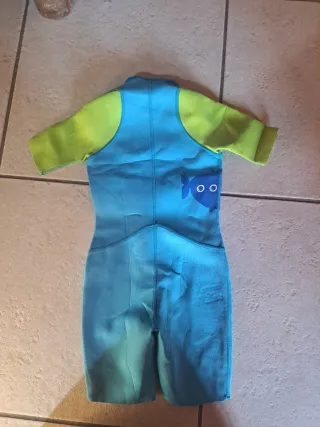 Muta bambino blu e verde con stampa balena