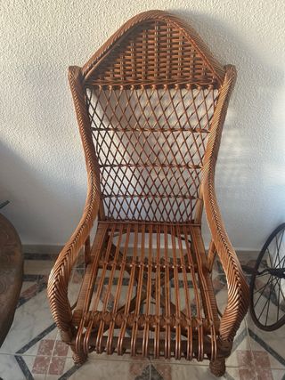 2 Poltrone in vimini con cuscini