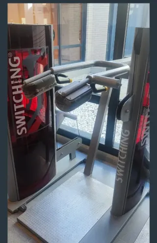 Máquina de gimnasio para sentadillas