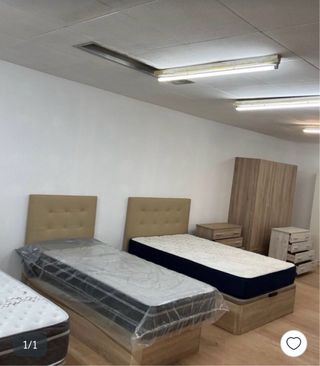 canapés y colchones armarios y sofas?