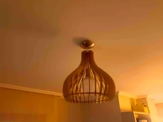 Lámpara de salón madera y metal