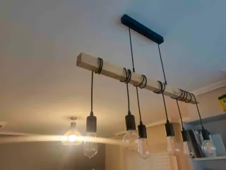 Lámpara de salón madera y metal