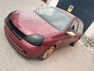 Renault Clio 2003