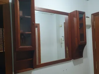 Mueble de entrada madera y cristal con espejo