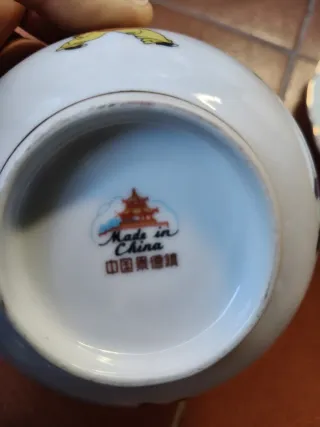 Set di 2 tazze e piatto in porcellana cinese