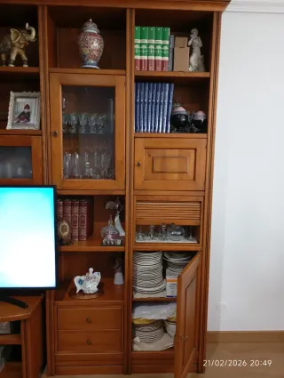 Mueble de salón de madera