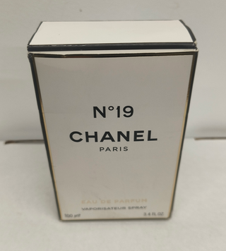 Chanel N°19 Eau de Parfum 100ml