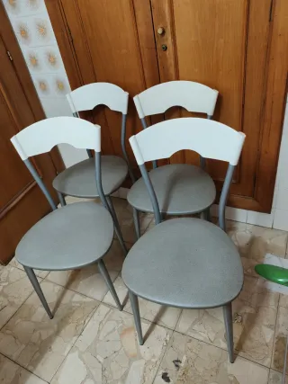 Mesa de cocina cristal y metal