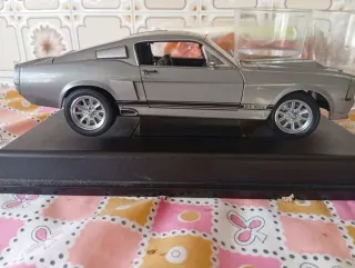 Coche a escala Eleanor GT 500E