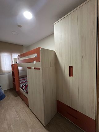 Litera tren con armario y colchones