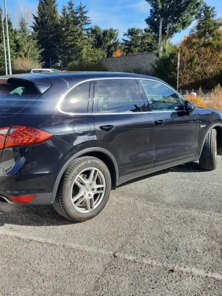 Porsche Cayenne 2011