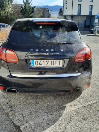 Porsche Cayenne 2011