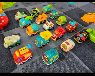 Circuito y Coches Tuc Tuc