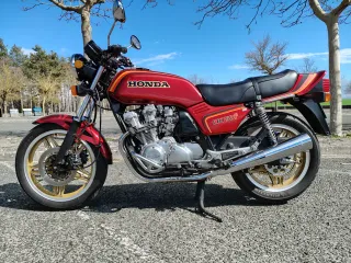 Honda CB750F