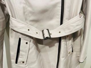 Gabardina Cortefiel Beige Cremallera Asimétrica