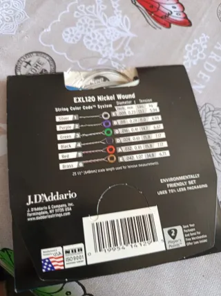 Violín para arreglar o decoración