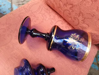 Potiche blu e oro decorata H cm 40