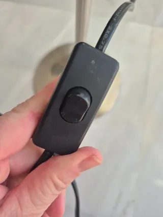 Pie de lámpara metal plateado