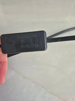 Pie de lámpara metal plateado