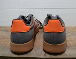 Zapatillas casuales de hombre Adidas - Talla 44,5