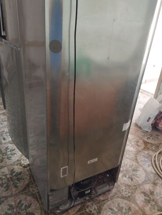 Frigorífico SHARP 76cm ancho (capacidad 577L)