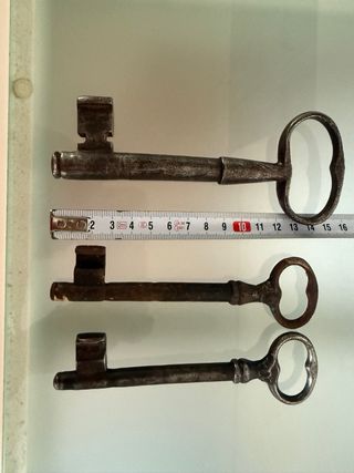Lote de 3 llaves antiguas