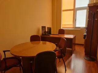 Despacho dirección madera maciza