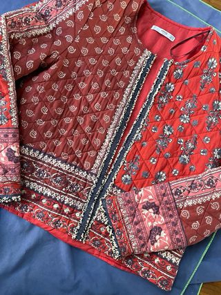 CHAQUETA MANGO FLORES COLORES CAZADORA CORTA ROJA