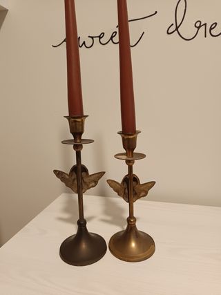 Coppia di candelabri antichi in ottone, anni '80