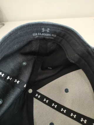 Gorra Under Armour Gris