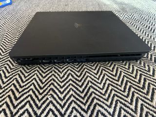 PS4 (PlayStation 4) 1TB + Juego Tomb Raider