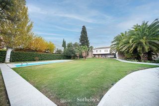 Chalet en alquiler en La Florida - El Plantío en Madrid
